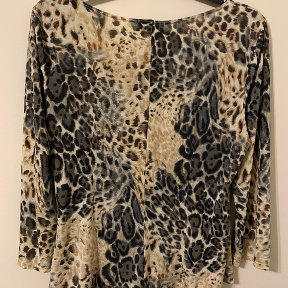 KAYLE HOPE Leopard Print Top, size Medium - Picture 10 of 12